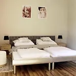 Zacisze Apartment